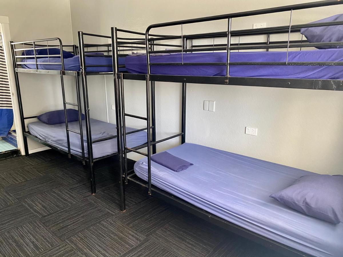 Aussie Dream Hostel Gold Coast Extérieur photo