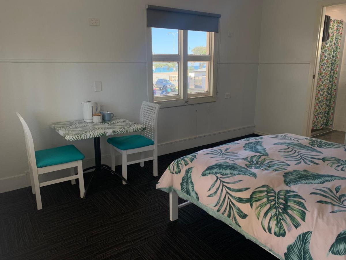 Aussie Dream Hostel Gold Coast Extérieur photo